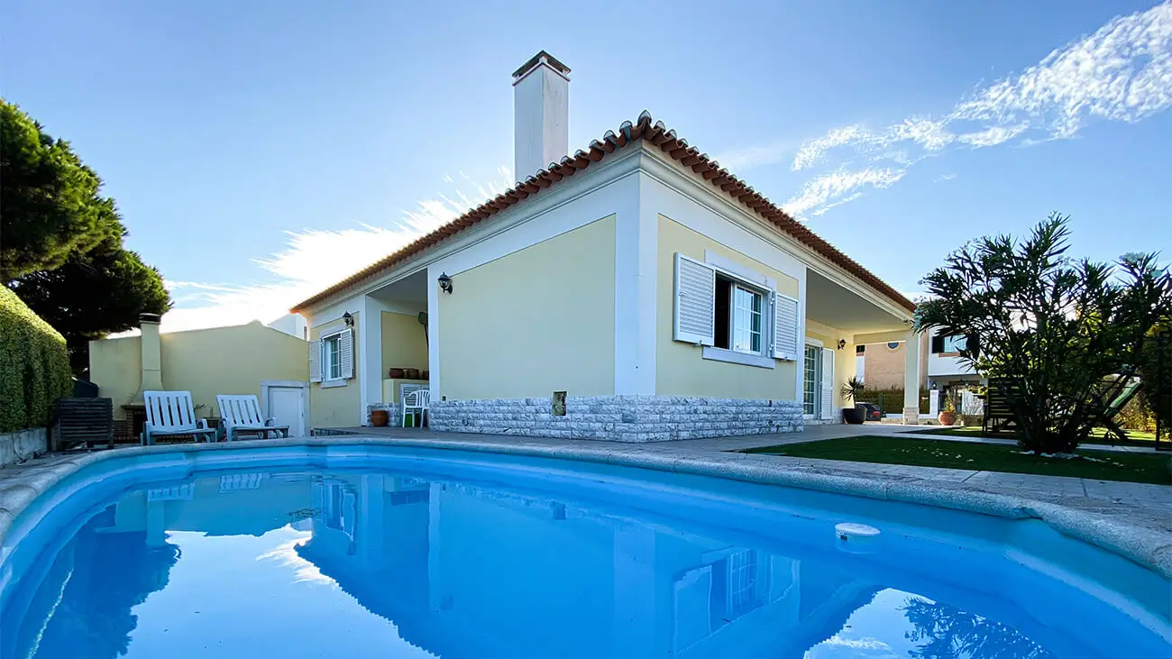 Phantom - Real Estate Photoshoot - Remax Milénio